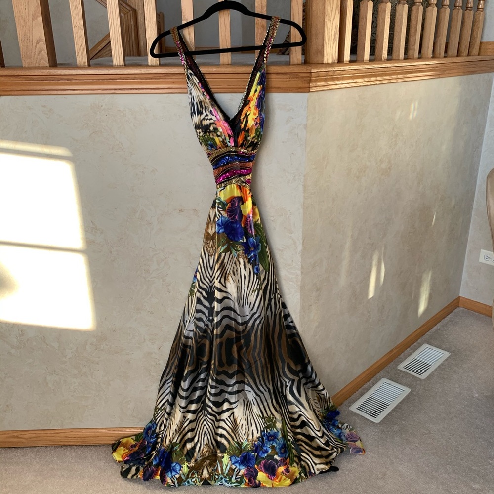Lily Cache Animal Print Dress with Shawl